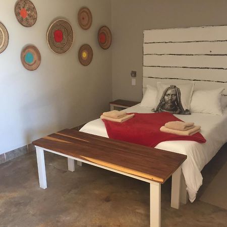 Etotongwe Lodge Outjo Bagian luar foto