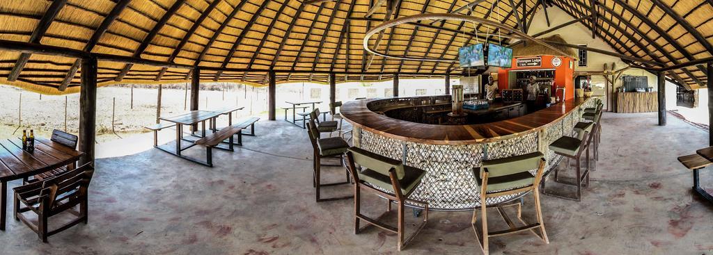 Etotongwe Lodge Outjo Bagian luar foto