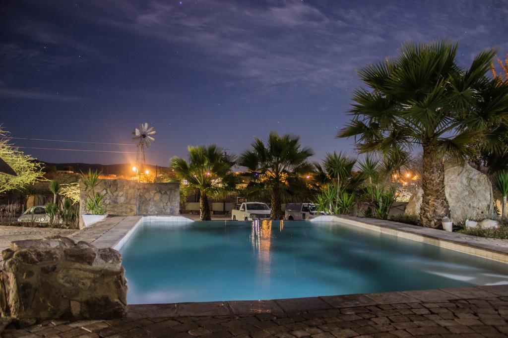 Etotongwe Lodge Outjo Bagian luar foto
