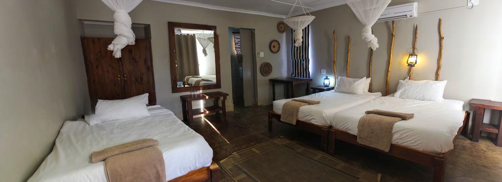 Etotongwe Lodge Outjo Bagian luar foto