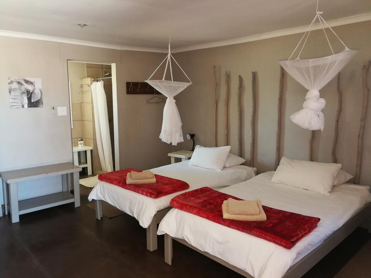 Etotongwe Lodge Outjo Bagian luar foto