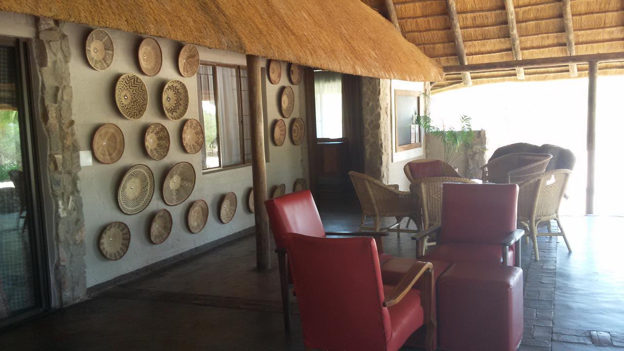 Etotongwe Lodge Outjo Bagian luar foto