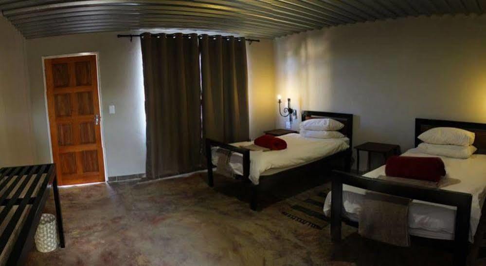 Etotongwe Lodge Outjo Bagian luar foto