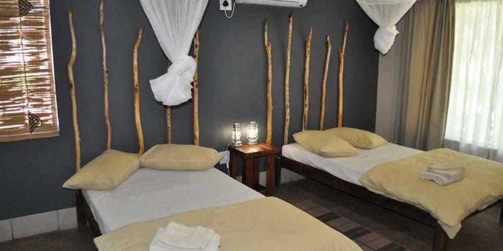 Etotongwe Lodge Outjo Bagian luar foto
